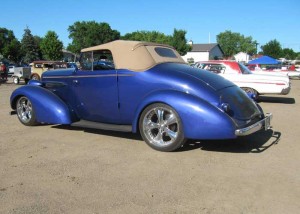 blue-purple-classic-car-tan-cloth-convertible-top